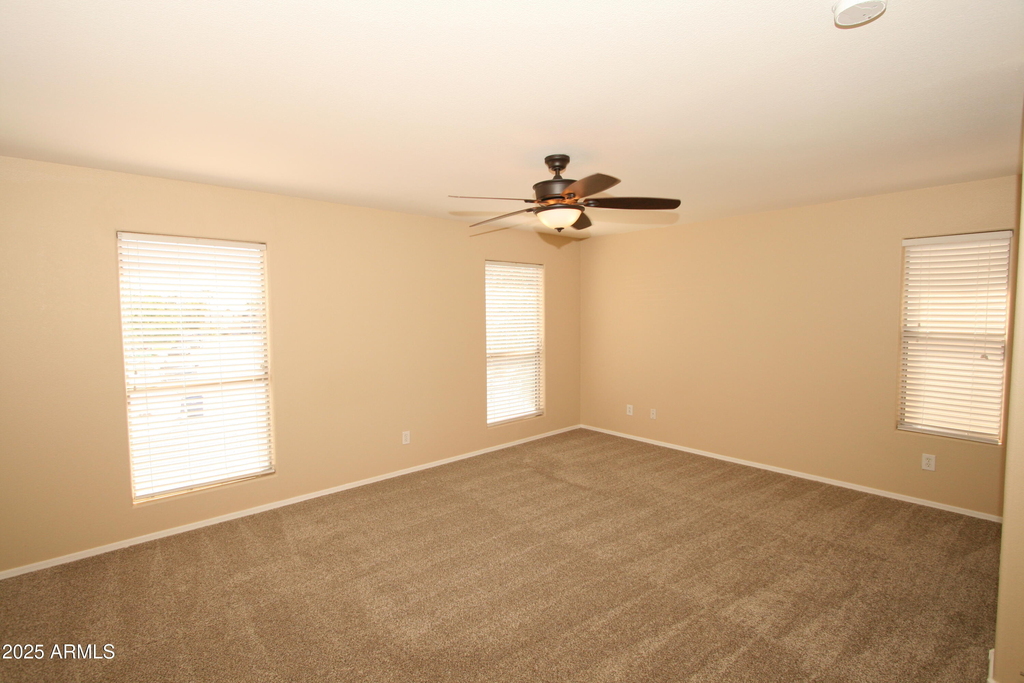 12826 W Windsor Avenue - Photo 10