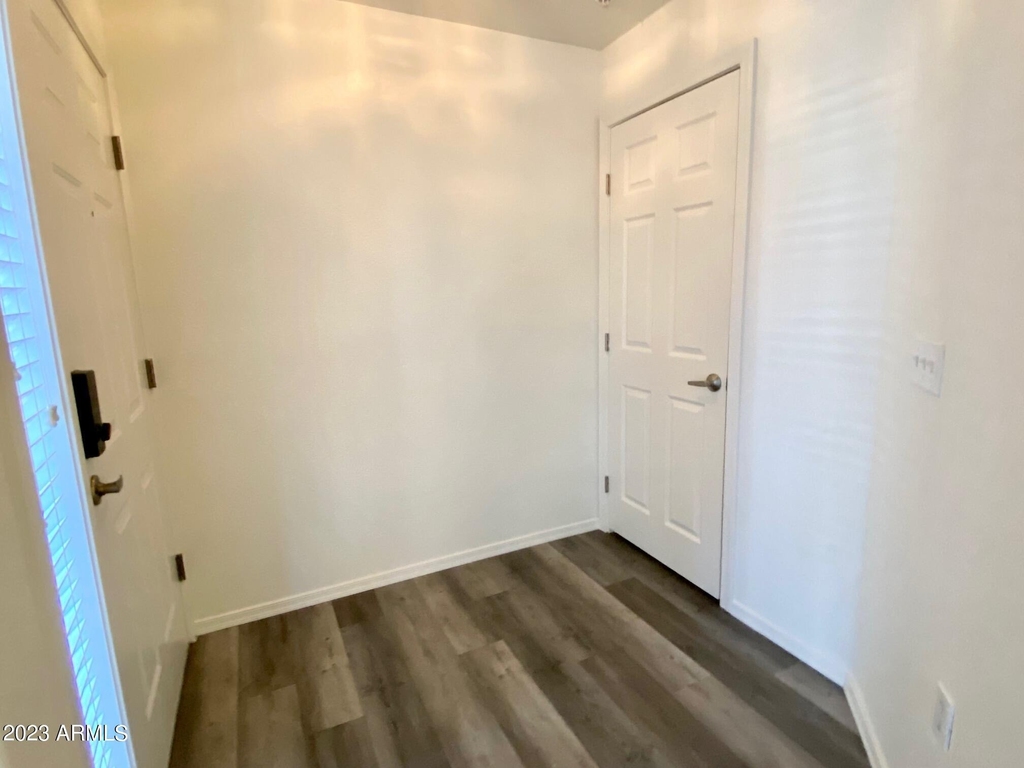 600 W Grove Parkway - Photo 3