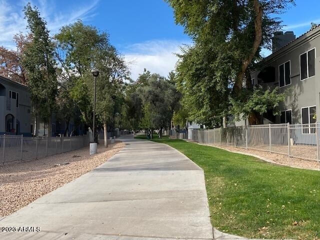 600 W Grove Parkway - Photo 25