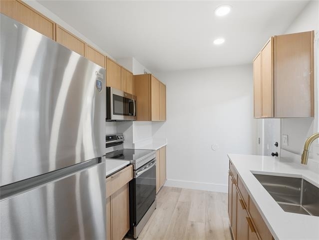 1721 R Avenue - Photo 8