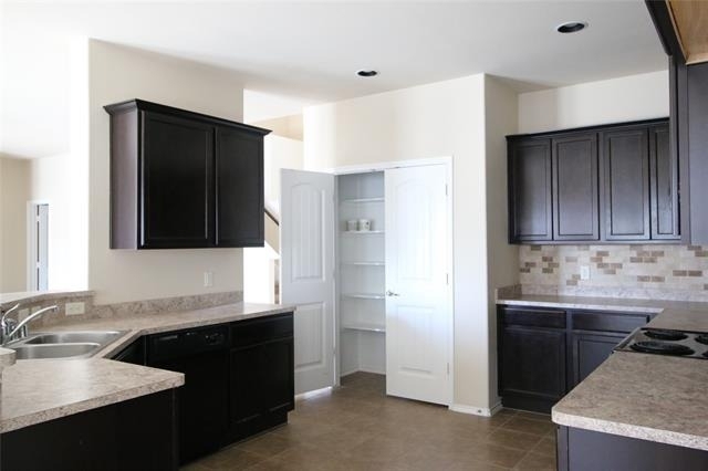 2101 Hickory Trail - Photo 5