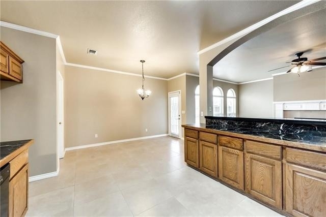 1504 Country Lane - Photo 14