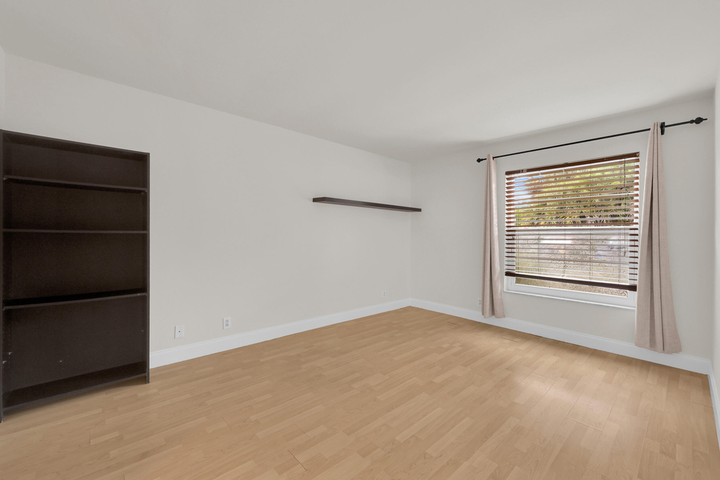 490 Nw 20th Street - Photo 13
