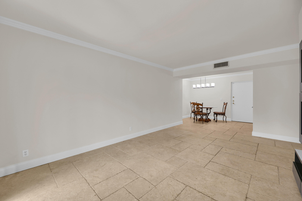 490 Nw 20th Street - Photo 11