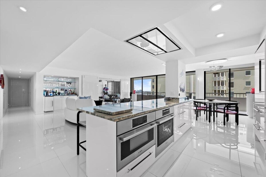 5280 N Ocean Drive - Photo 0