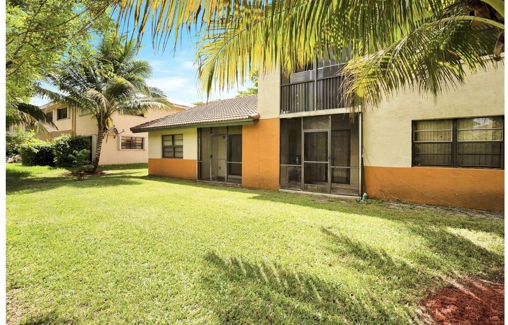 11665 Nw 45th Street - Photo 4
