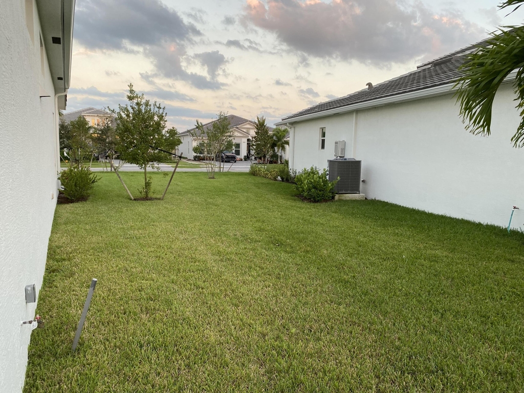 4685 Estates Circle - Photo 16