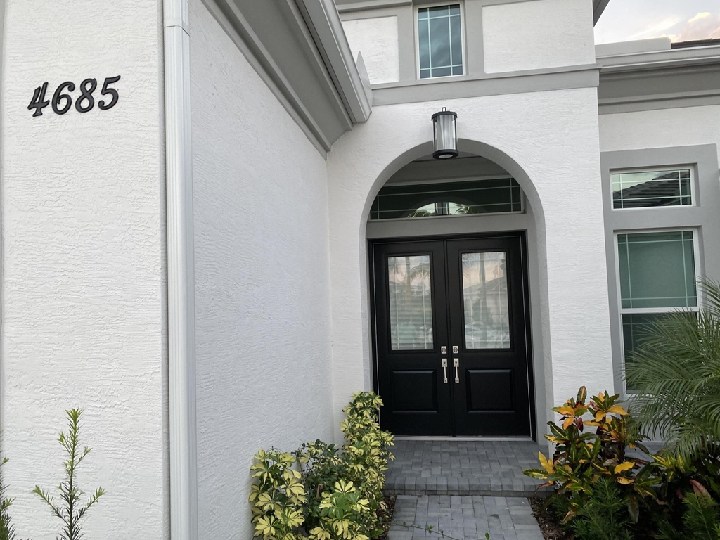 4685 Estates Circle - Photo 2