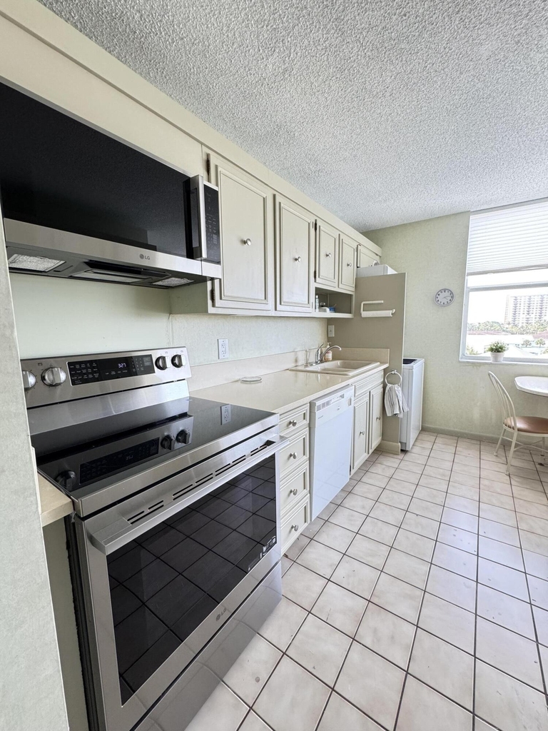 5200 N Ocean Boulevard - Photo 11