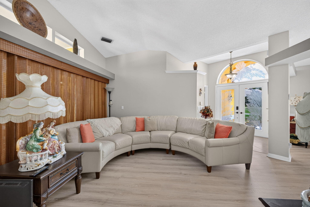 3077 Se Galt - Photo 10