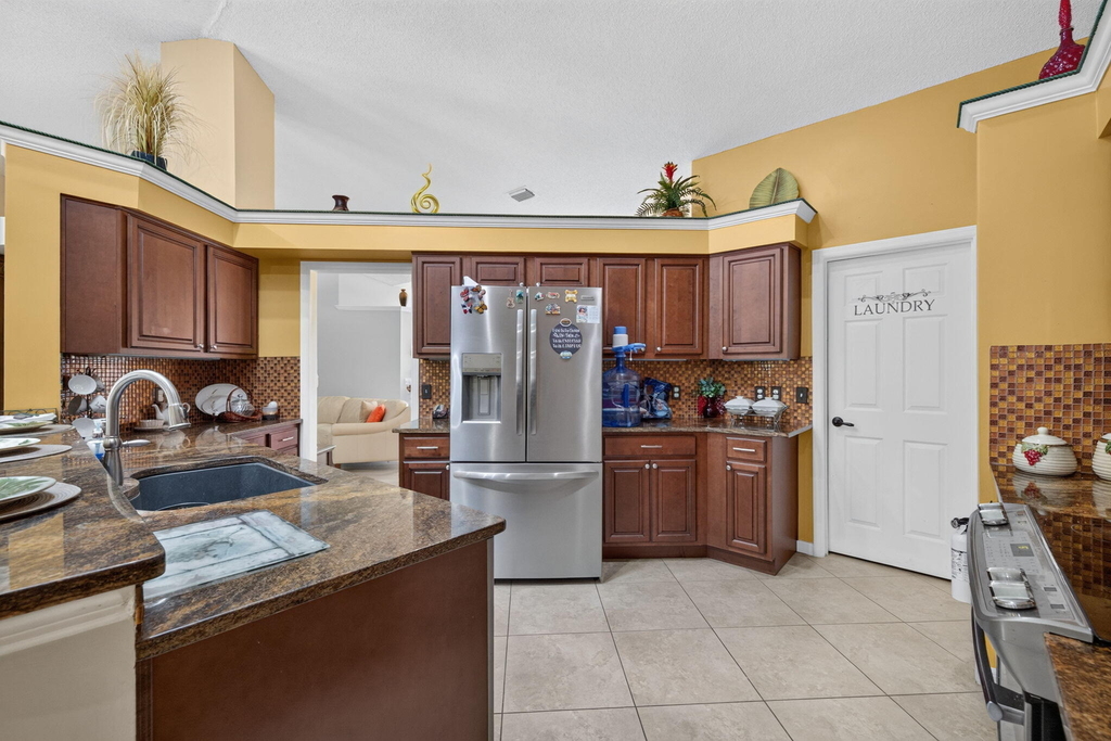 3077 Se Galt - Photo 18