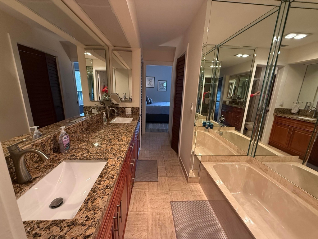 7472 La Paz Boulevard - Photo 11