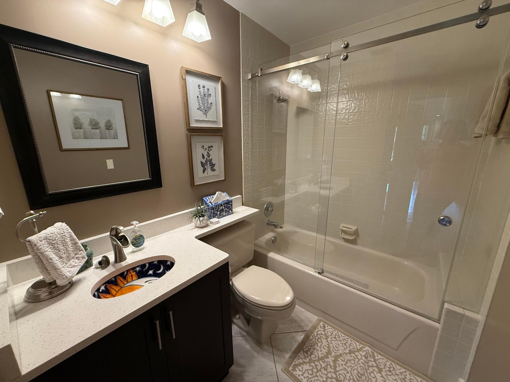 7472 La Paz Boulevard - Photo 13