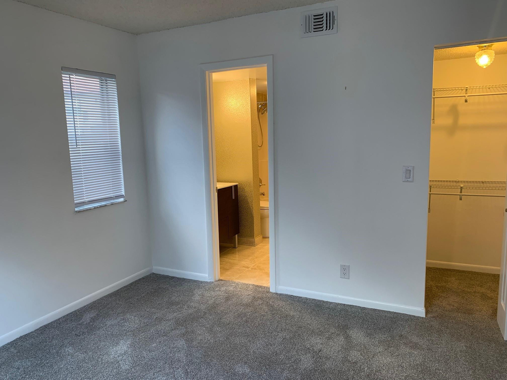 21915 Lake Forest Circle - Photo 19