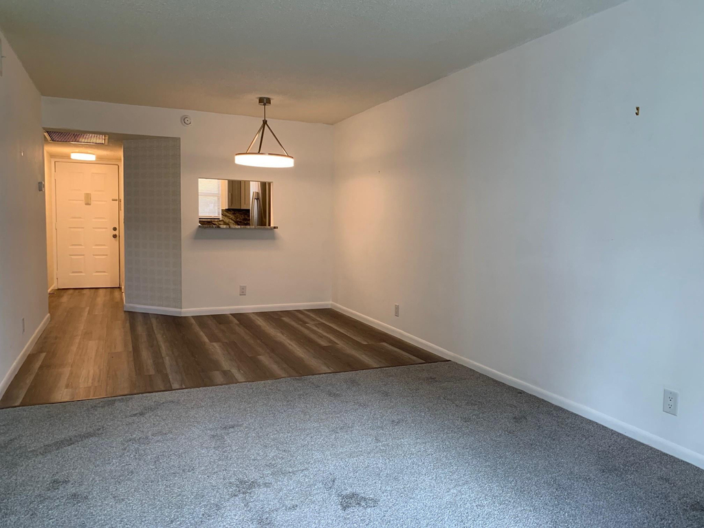 21915 Lake Forest Circle - Photo 16