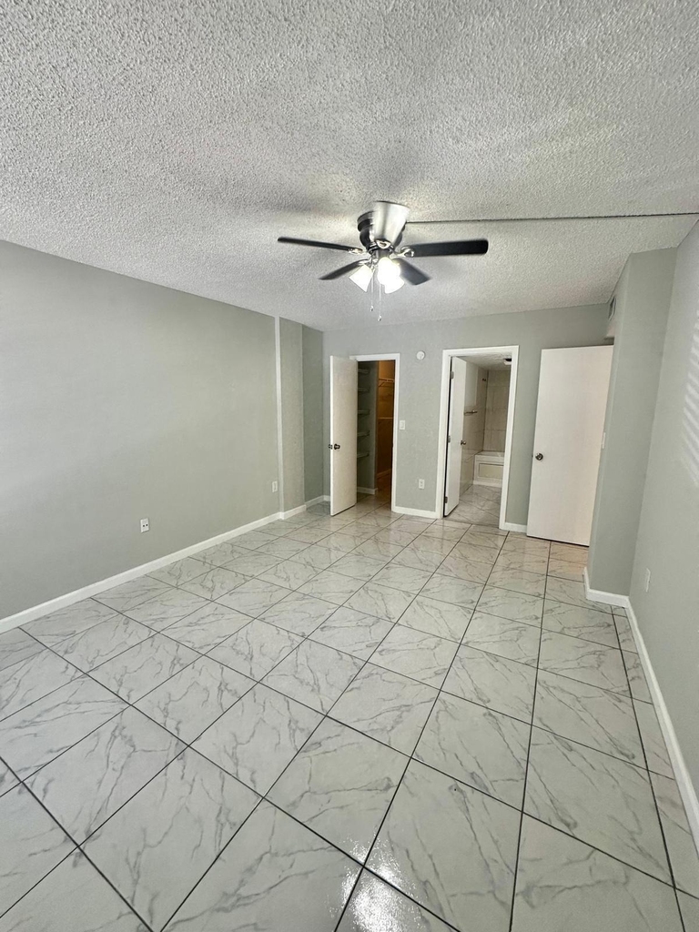 4158 Inverrary Drive - Photo 14