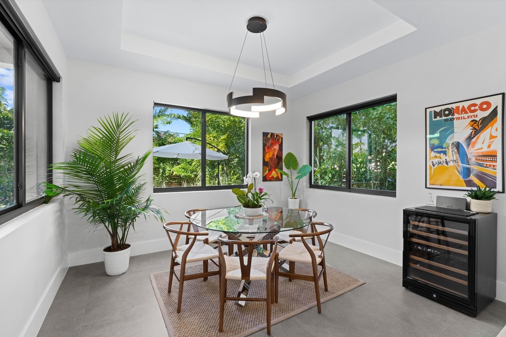 238 Se 4th Avenue - Photo 8