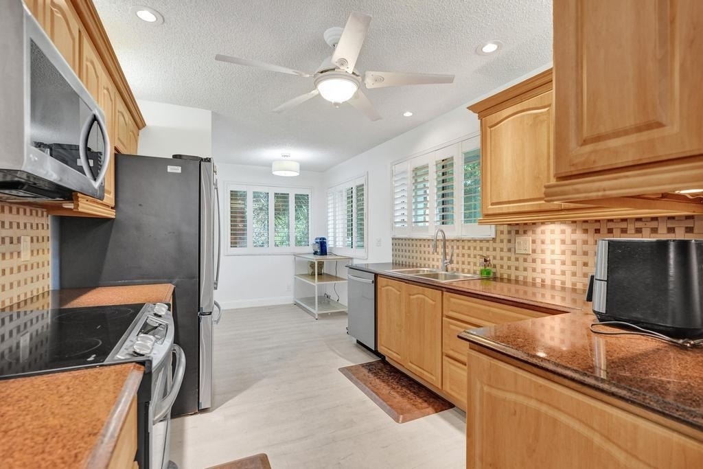 9361 Sw 23rd Street - Photo 10