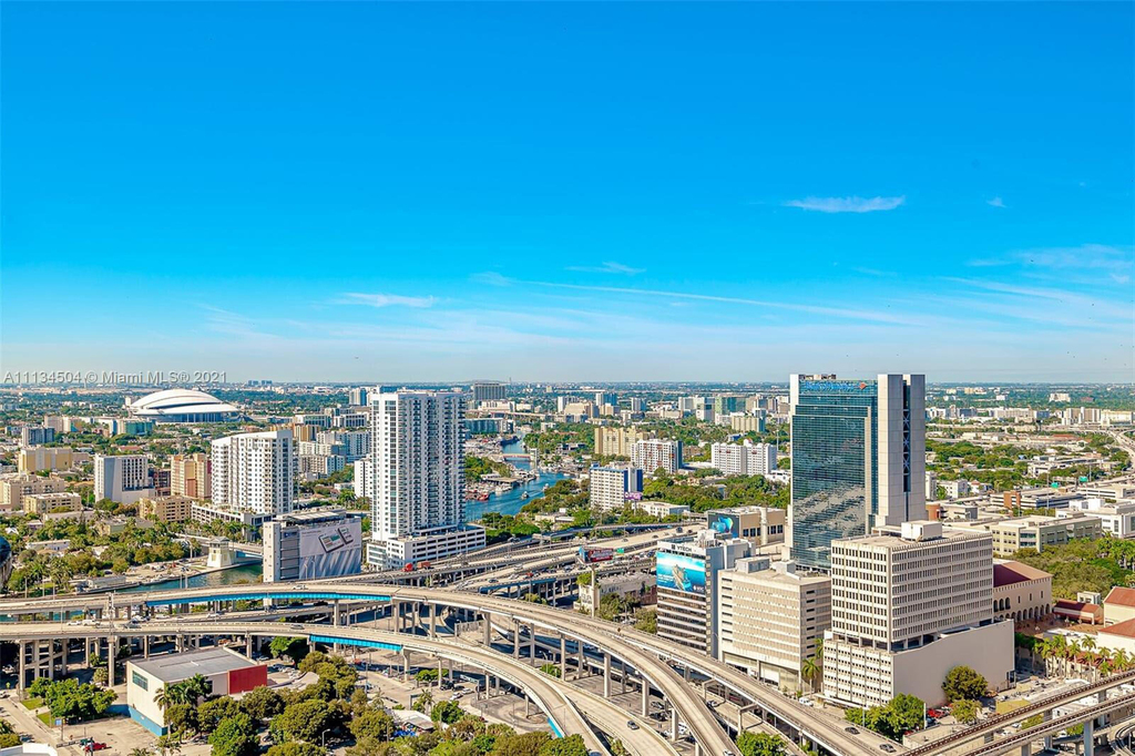 350 S Miami Avenue - Photo 1
