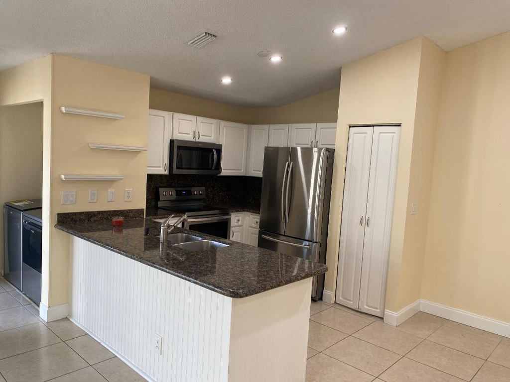 3090 S Oakland Forest Drive - Photo 2