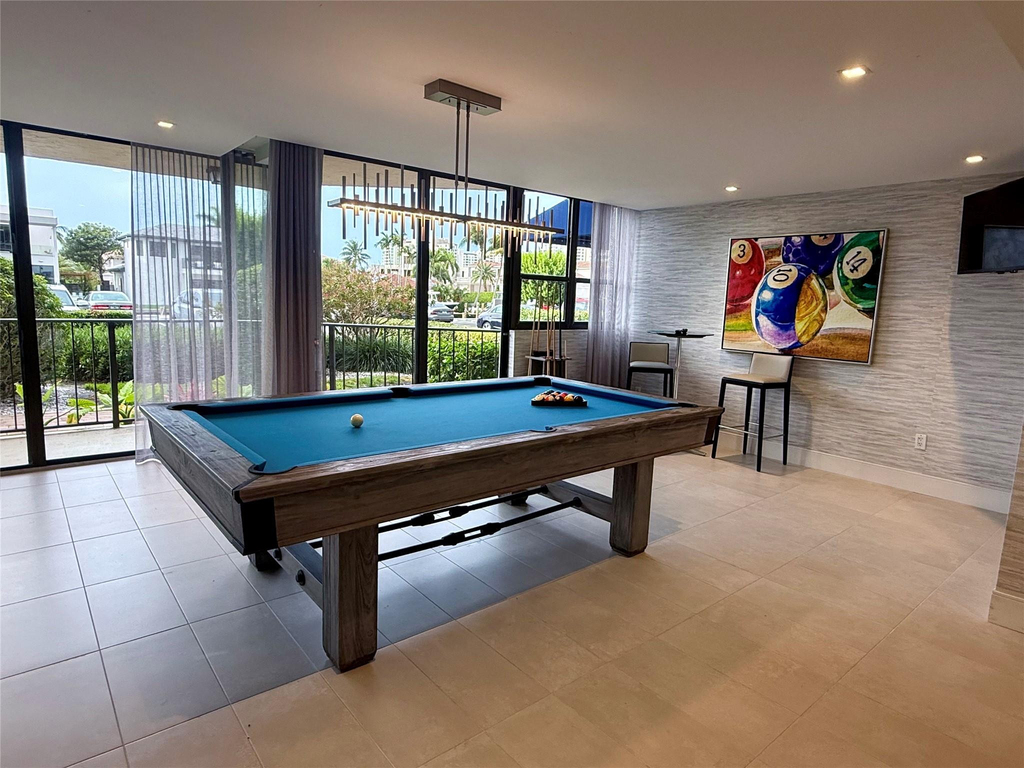 859 Jeffery Street - Photo 36