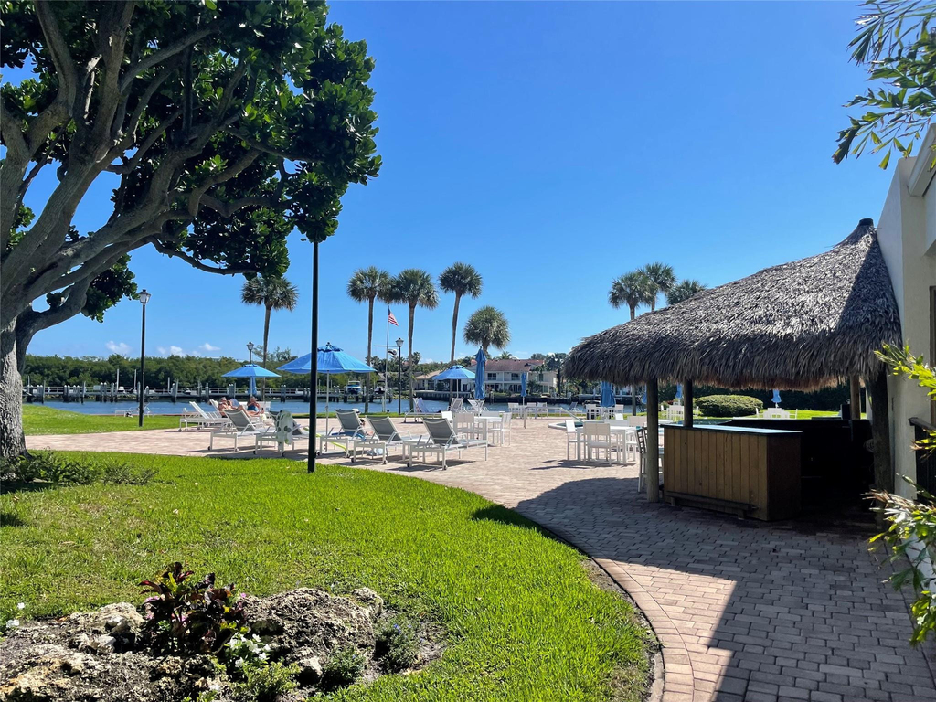 859 Jeffery Street - Photo 58