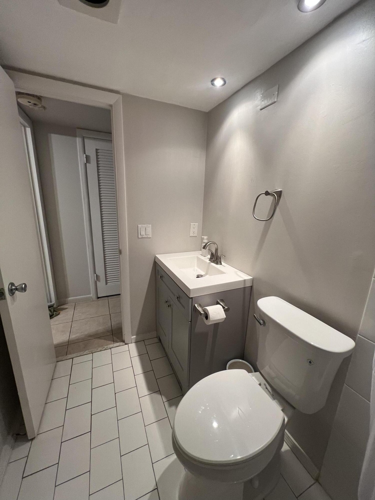31 Westbury B Circle - Photo 8