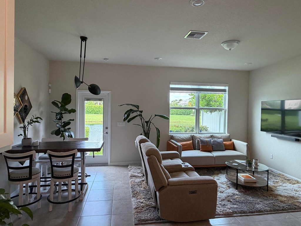 2933 Olivia Avenue - Photo 9