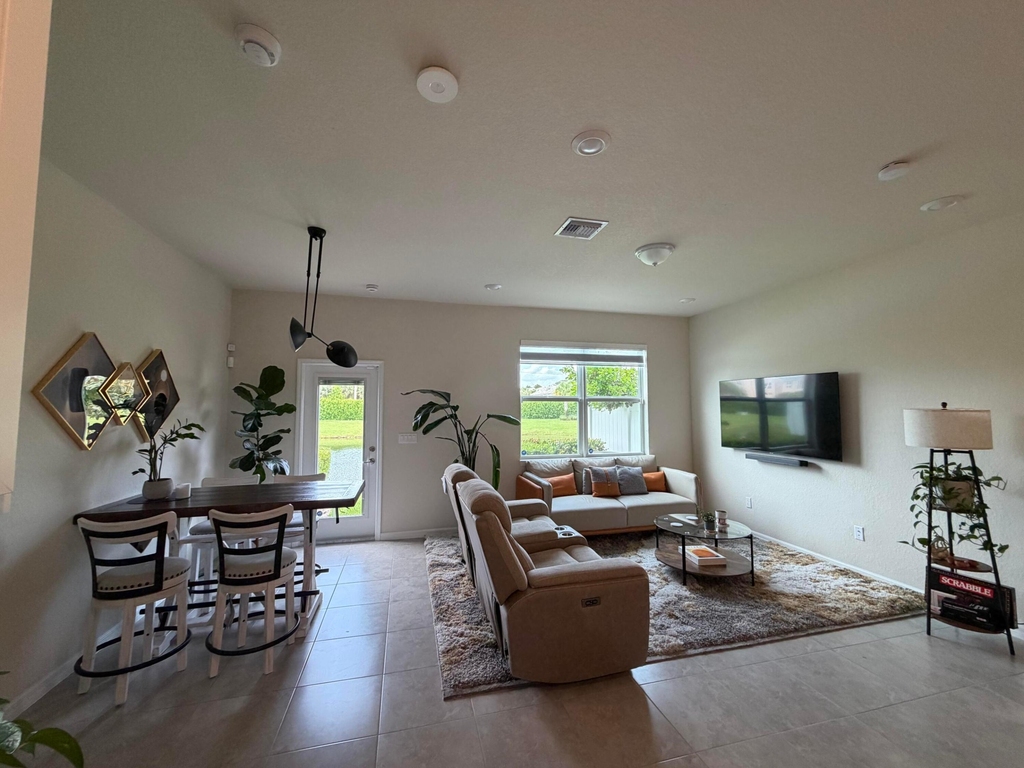 2933 Olivia Avenue - Photo 10
