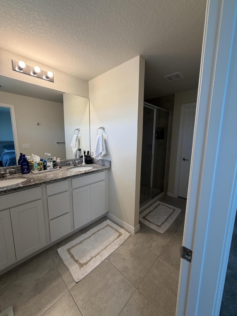 2933 Olivia Avenue - Photo 18