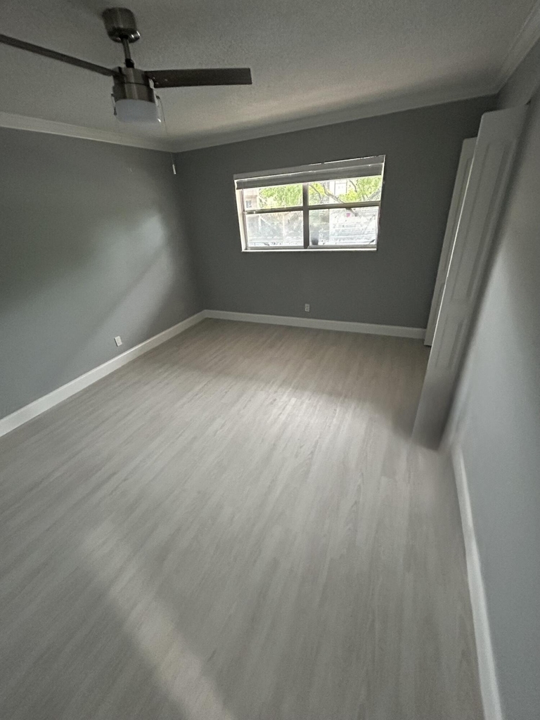 6361 N Falls Cir Drive - Photo 8