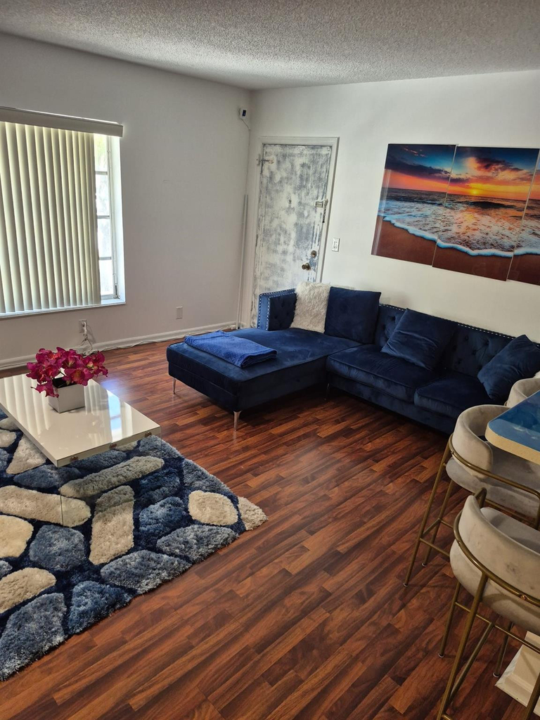 2260 Ne 67th Street - Photo 17