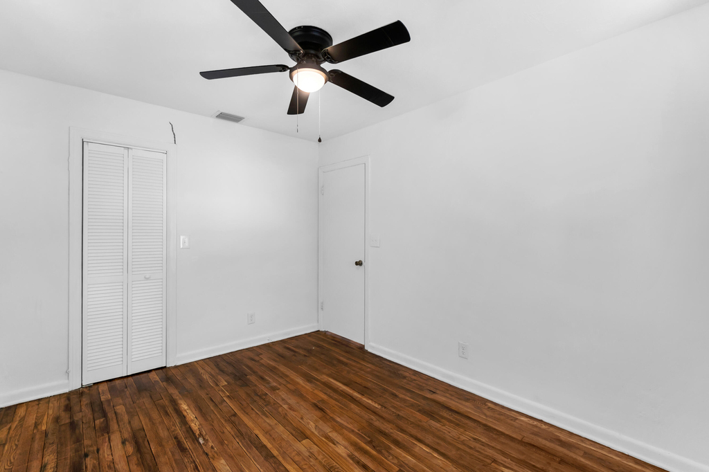 434 49th Street - Photo 18
