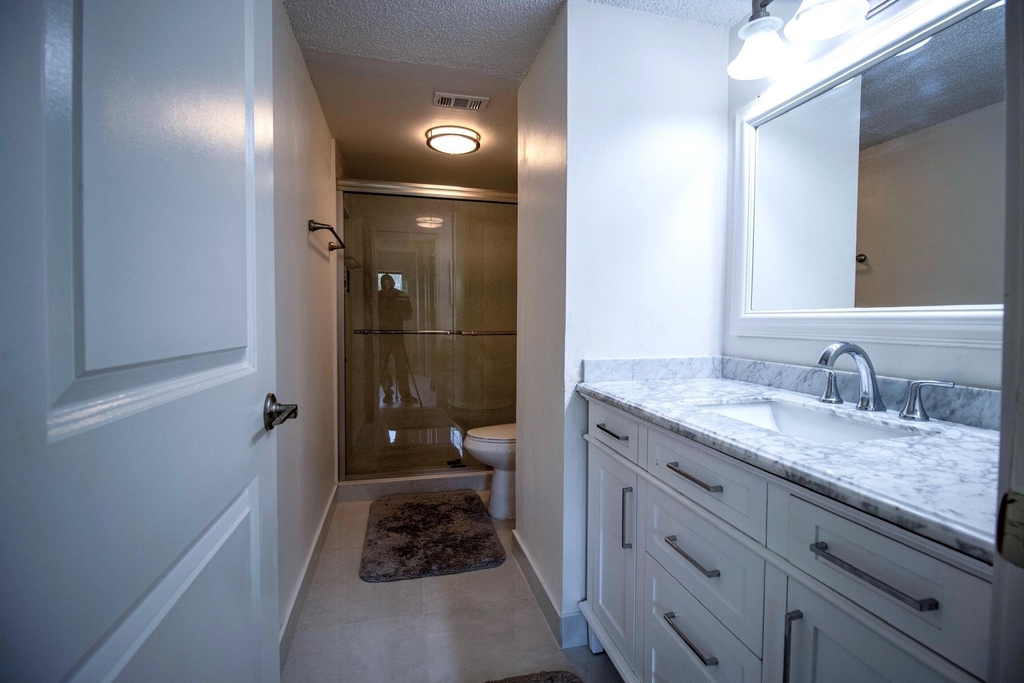 3810 Nw 23rd Court - Photo 19