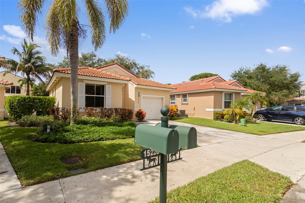 15250 Sw 49th Court - Photo 1