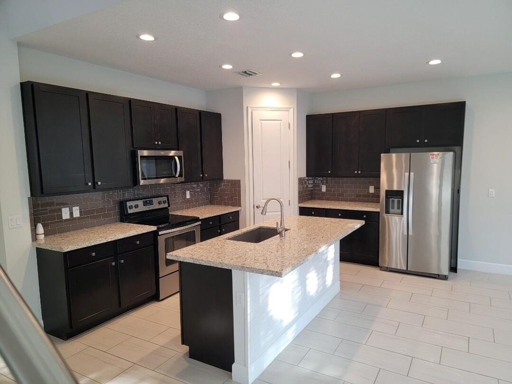 9044 Kingsmoor Way - Photo 3