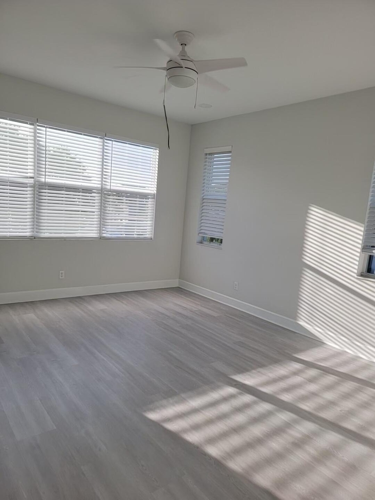 9044 Kingsmoor Way - Photo 7