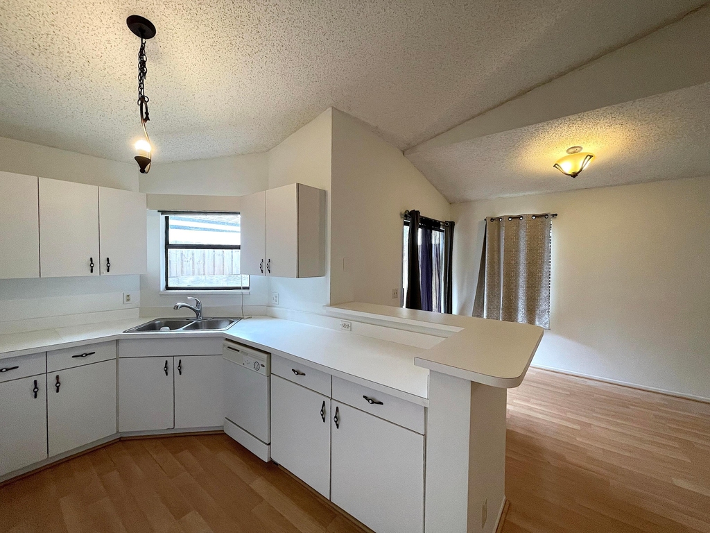 2819 Stoneway Lane - Photo 6