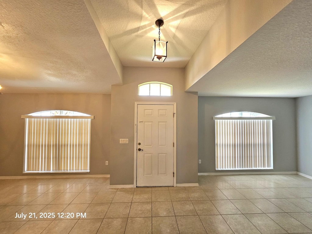 2182 Sw Idaho Lane - Photo 1
