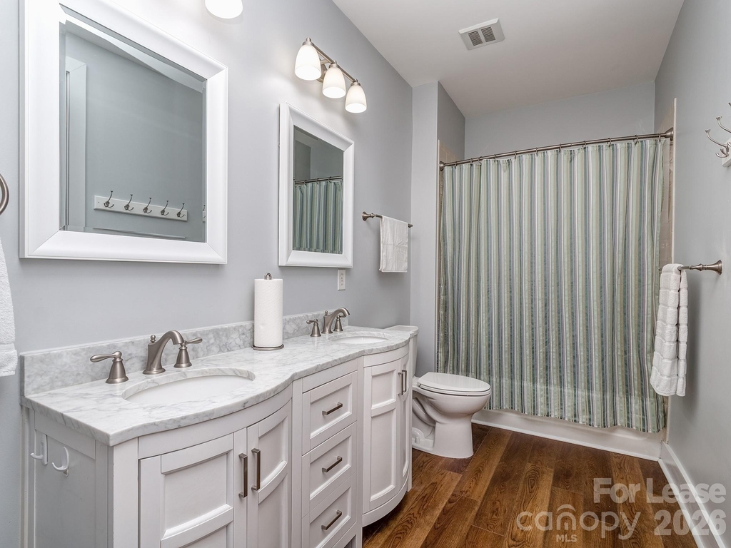 1101 W 1st Street - Photo 17