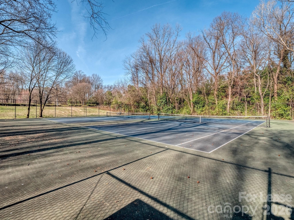 1101 W 1st Street - Photo 27