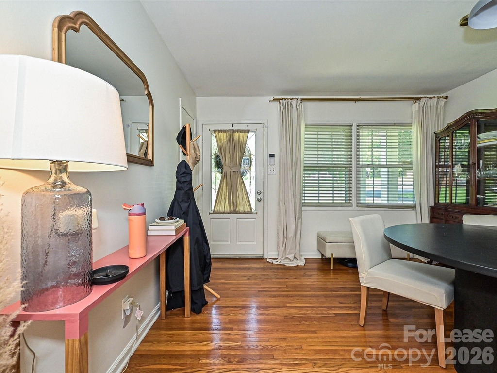 4730 Crestmont Drive - Photo 4