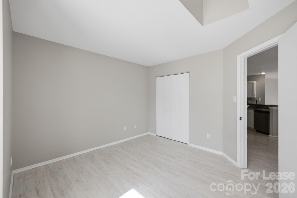 18841 Vineyard Point Lane - Photo 14