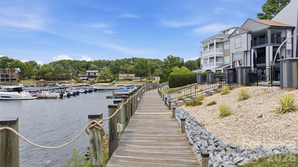 18841 Vineyard Point Lane - Photo 23