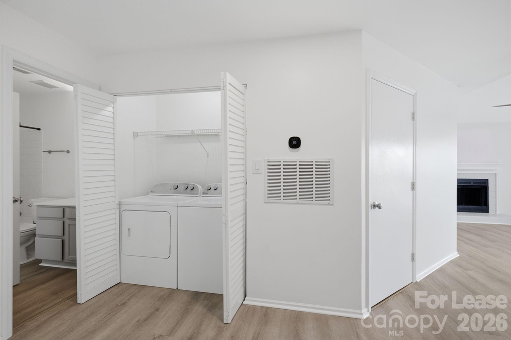 18883 Vineyard Point Lane - Photo 15