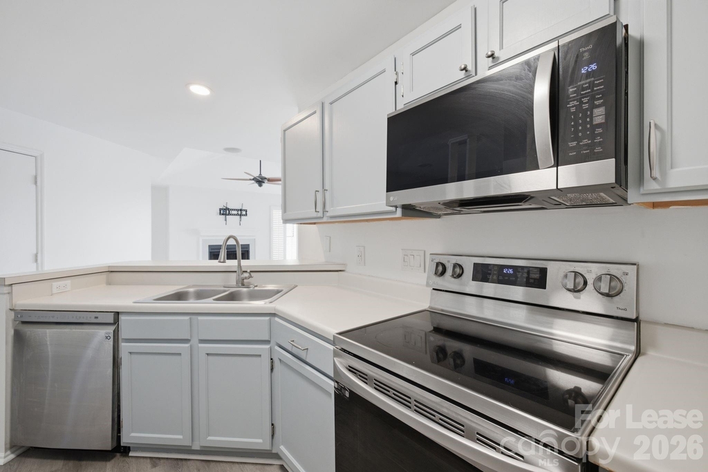 18883 Vineyard Point Lane - Photo 7