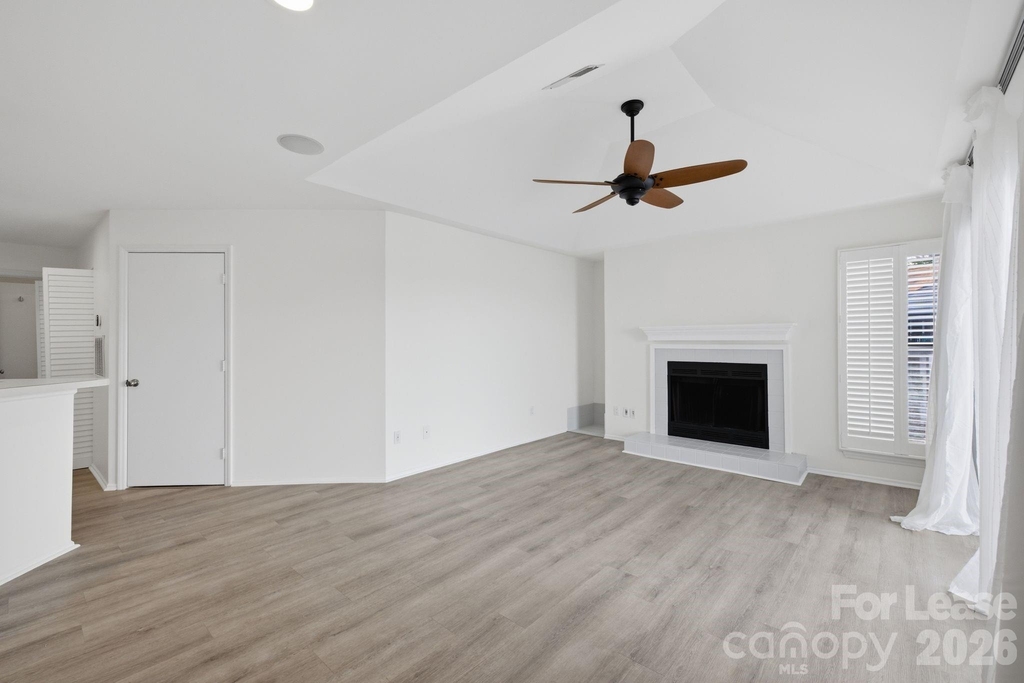 18883 Vineyard Point Lane - Photo 3