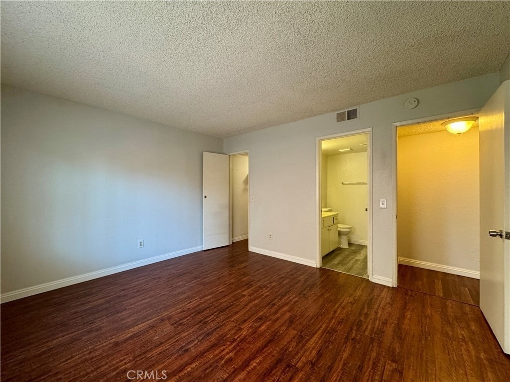 241 S Curtis Avenue - Photo 9