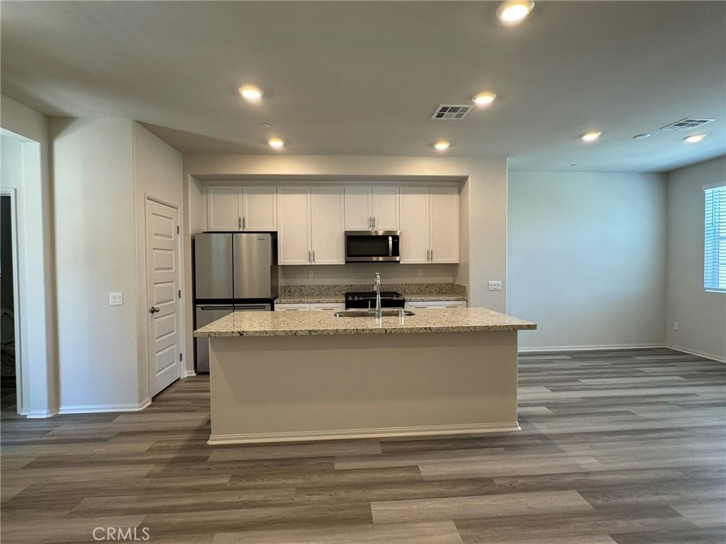 28094 Melrose Drive - Photo 3