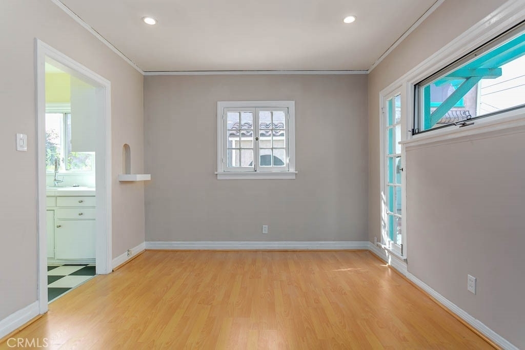 615 S Columbus Avenue - Photo 8